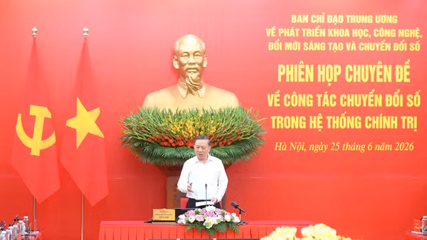 Tổng Bí thư, Chủ tịch nước Tô Lâm phát biểu tại phiên họp chuyên đề về công tác chuyển đổi số trong hệ thống chính trị. (Ảnh: ĐĂNG KHOA)
