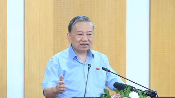 Tổng Bí thư, Chủ tịch nước Tô Lâm phát biểu tại Hội nghị Đại biểu Quốc hội tiếp xúc cử tri sau Kỳ họp thứ nhất, Quốc hội khóa XVI. (Ảnh: ĐĂNG KHOA)