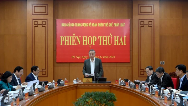 Tổng Bí thư Tô Lâm chủ trì Phiên họp thứ hai, Ban Chỉ đạo Trung ương về hoàn thiện thể chế, pháp luật. (Ảnh: ĐĂNG KHOA)