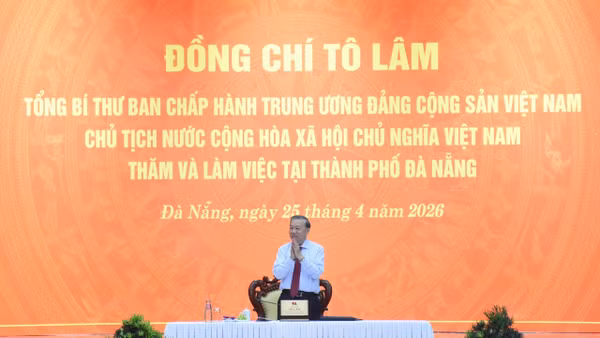 Tổng Bí thư, Chủ tịch nước Tô Lâm chủ trì làm việc với Ban Thường vụ Thành ủy Đà Nẵng. (Ảnh: ANH ĐÀO)
