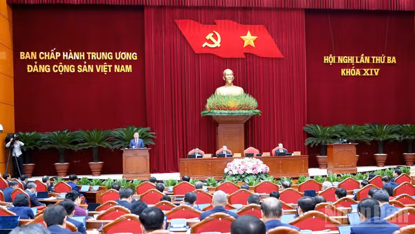 Khai mạc Hội nghị lần thứ 3 Ban Chấp hành Trung ương Đảng khóa XIV. (Ảnh: ĐĂNG KHOA)