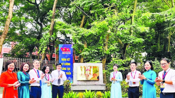 Phường Kim Liên khánh thành “Vườn hoa Kim Liên” để phục vụ nhân dân.