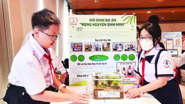 Học sinh Thành phố Hồ Chí Minh tham gia cuộc thi ứng dụng chuyển đổi số trong lĩnh vực giáo dục.