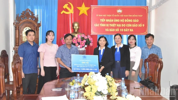 Doanh nghiệp đóng góp 1 tỷ đồng ủng hộ đồng bào bị thiệt hại do bão