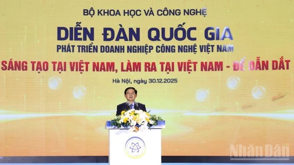 Phó Thủ tướng Hồ Quốc Dũng chủ trì và phát biểu chỉ đạo tại diễn đàn. (Ảnh: PV)