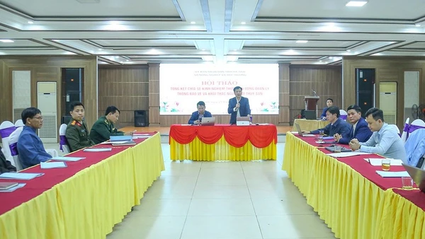 Phó Giám đốc Sở NN&MT Trần Hữu Khanh và Chi cục trưởng Chi cục Thủy sản Bùi Tuấn Sơn chủ trì hội thảo.