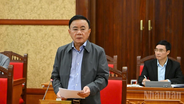 Đồng chí Trần Cẩm Tú, Ủy viên Bộ Chính trị, Thường trực Ban Bí thư. (Ảnh: THỦY NGUYÊN)