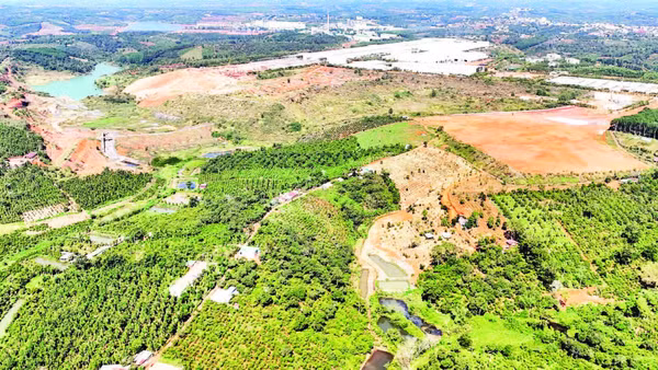 Khu vực quy hoạch Khu công nghiệp Nhân Cơ 2, xã Nhân Cơ, tỉnh Lâm Đồng nhìn từ trên cao.