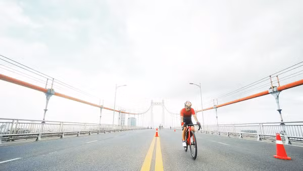 Đà Nẵng sở hữu lộ trình đạp xe ven biển và nội đô tuyệt đẹp. Ảnh: IRONMAN