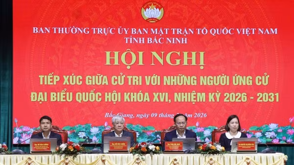 Đồng chí Đỗ Văn Chiến và các ứng cử viên Đại biểu Quốc hội khóa XVI, nhiệm kỳ 2026-2031 tại đơn vị bầu cử số 3, tỉnh Bắc Ninh.