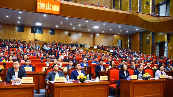 Các đại biểu tham dự tại điểm cầu chính của tỉnh Bắc Ninh.