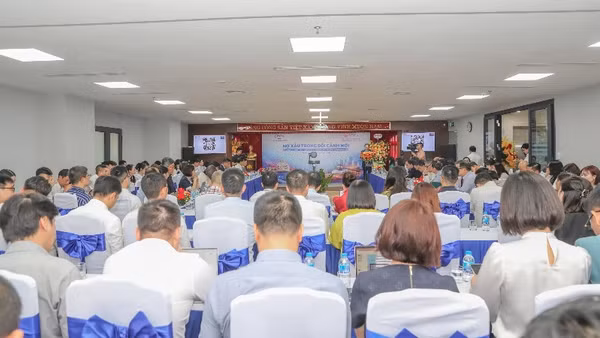 Toàn cảnh tọa đàm.