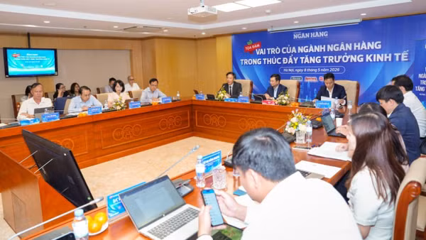 Toàn cảnh tọa đàm.