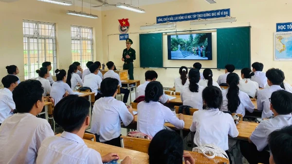 Từ chiều ngày 5 đến hết ngày 7/11, học sinh các xã, phường ven biển tỉnh Đắk Lắk nghỉ học để phòng, tránh bão số 13.