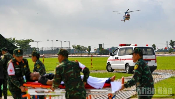 Diễn tập quân y Việt Nam-Campuchia 2025. (Ảnh: Báo Nhân Dân).