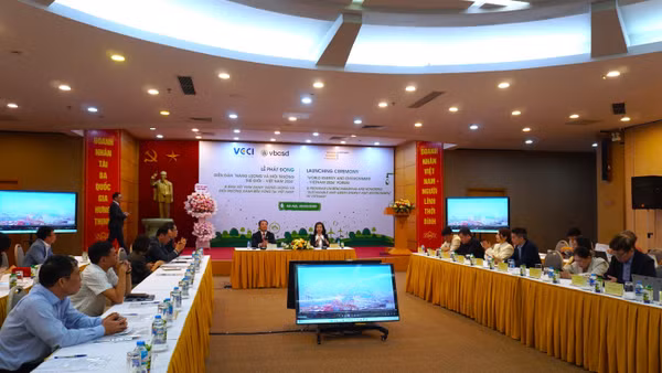 Toàn cảnh lễ phát động Diễn đàn “Năng lượng và Môi trường Thế giới - Việt Nam 2026” do VCCI tổ chức tại Hà Nội, ngày 20/3/2026. Ảnh: Nguyễn Hùng 