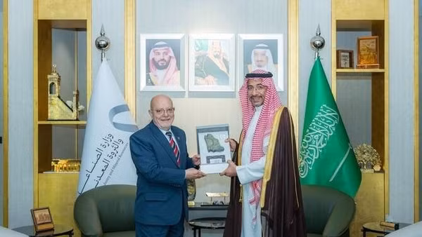 Một mối quan hệ bền chặt hứa hẹn những triển vọng kinh tế mới.