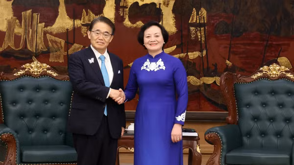 Phó Thủ tướng Phạm Thị Thanh Trà tiếp Thống đốc tỉnh Aichi (Nhật Bản) Omura Hideaki. (Ảnh: Lâm Khánh/TTXVN)