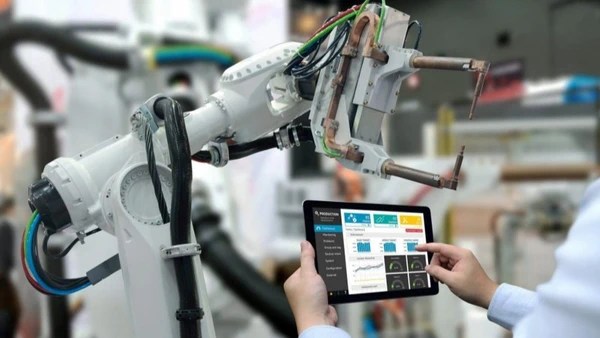 Ứng dụng AI trong bảo trì thiết bị sản xuất. Ảnh | VPROUD