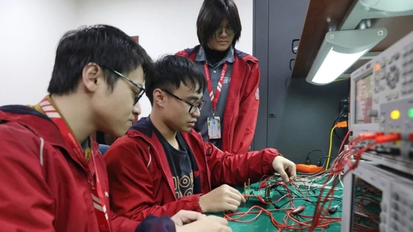 Mô hình Triple Helix, với sự hợp tác chặt chẽ giữa "Nhà nước-viện/trường-doanh nghiệp" được coi là nền tảng tạo nên sự phát triển bền vững trong lĩnh vực R&D. (Ảnh: KHIẾU MINH)