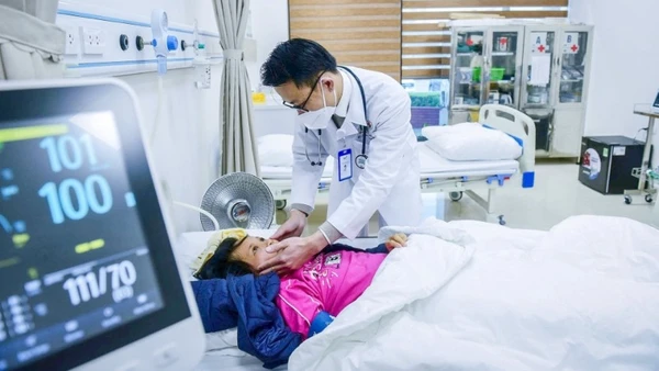 Đề án đặt mục tiêu từng bước mở rộng quyền lợi và nâng cao chất lượng, hiệu quả chăm sóc sức khỏe nhân dân. (Ảnh: ĐẠT THÀNH)