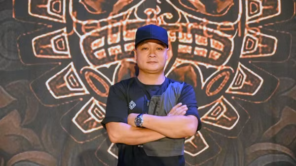 Đạo diễn Quốc Công.