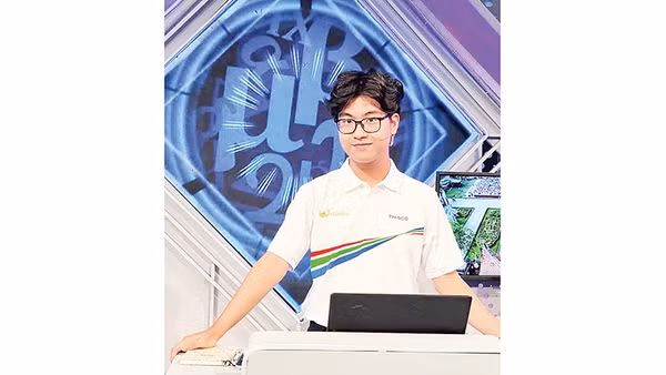 Em Trần Bùi Bảo Khánh, học sinh lớp 12 Sinh, Trường THPT Chuyên Hà Nội-Amsterdam, quán quân cuộc thi Đường lên đỉnh Olympia năm 2025.