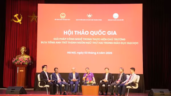 Các đại biểu thảo luận tại hội thảo.