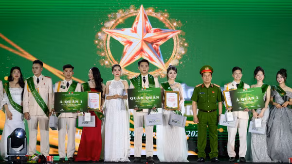 Quán quân "Shine in Uniform - Tỏa sáng trong sắc phục” năm 2026 đã thuộc về thí sinh Nguyễn Hà Minh Đức và Nguyễn Khánh Linh.