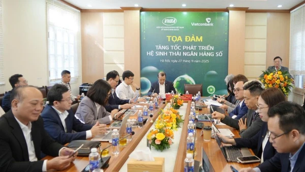 Toàn cảnh tọa đàm.