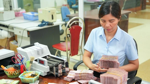 Các ngân hàng bảo đảm không để ảnh hưởng đến giao dịch thanh toán rút tiền của người dân trong dịp cuối năm và Tết Nguyên đán năm 2026.