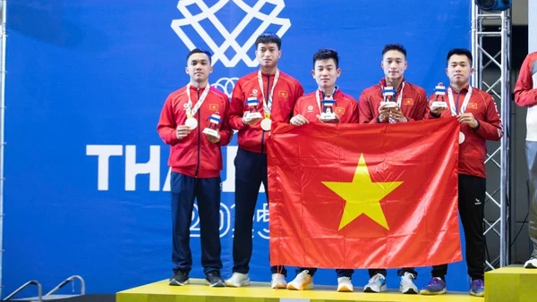 Đội tuyển bóng bàn nam Việt Nam giành Huy chương Bạc SEA Games 33.