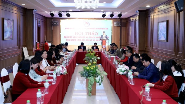 Đại biểu dự Hội thảo.