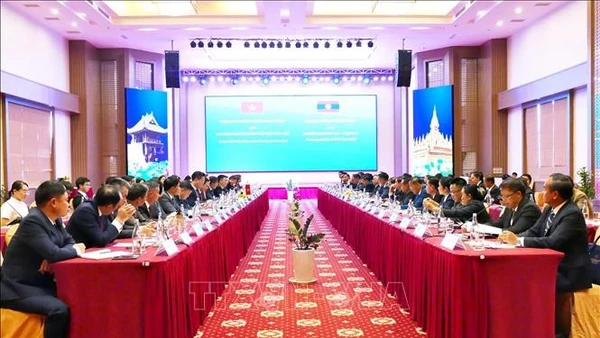 Quang cảnh Cuộc họp thường niên lần thứ 34 giữa hai Đoàn đại biểu biên giới Việt Nam-Lào. (Ảnh: TTXVN)