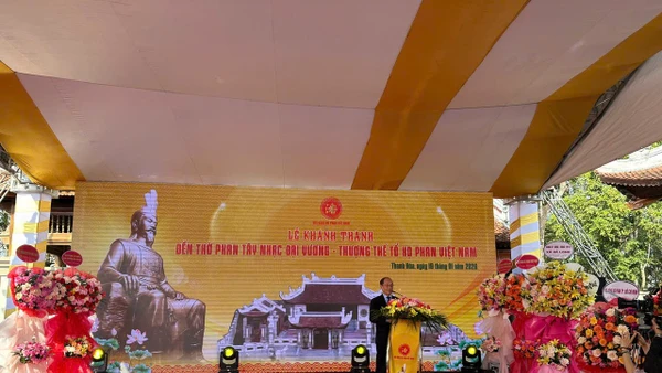 Lễ khánh thành Đền thờ Phan Tây Nhạc Đại Vương được tổ chức trang trọng tại xã Hà Long, tỉnh Thanh Hóa sáng 19/1.