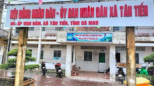 Trung tâm chính trị xã Tân Tiến (tỉnh Cà Mau), một trong những đơn vị cấp xã vừa được công nhận "An toàn khu".