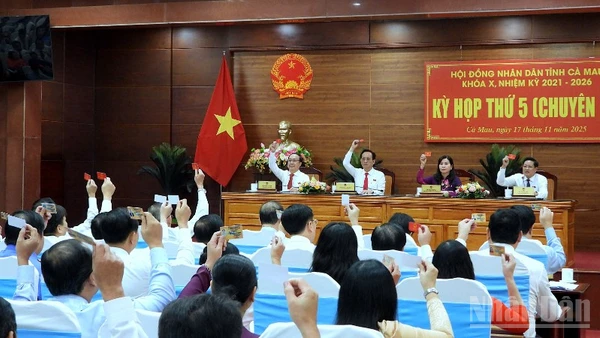Kỳ họp thứ 5 (chuyên đề) của Hội đồng nhân dân tỉnh Cà Mau khoá X, nhiệm kỳ 2021-2026.