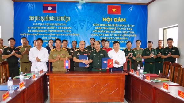 Hai bên thống nhất công tác chuẩn bị Giao lưu hữu nghị Quốc phòng biên giới Việt Nam-Lào lần thứ III.