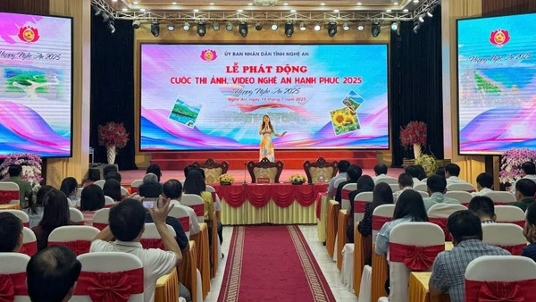 Quang cảnh buổi lễ.