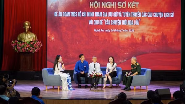 Điểm nhấn của Hội nghị là chương trình giao lưu giữa các nhân chứng lịch sử với những người trẻ đang trực tiếp tham gia lưu giữ, phục dựng và lan tỏa ký ức.