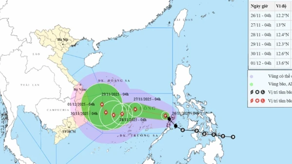Hướng di chuyển của bão số 15 lúc 06 giờ ngày 26/11. Ảnh: TTXVN phát