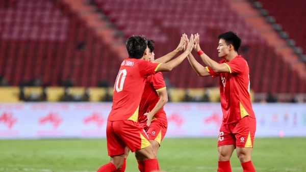 Trực tiếp SEA Games 33 ngày 18/12: Đình Bắc, Lý Đức gỡ hòa 2-2 cho U22 Việt Nam