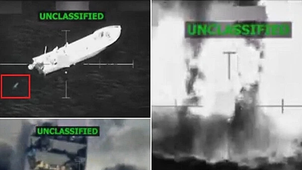 Một chiếc thuyền được cho là do các băng đảng ma túy điều hành ở phía Đông Thái Bình Dương sau khi bị trúng đòn không kích của Mỹ. (Nguồn: White House)