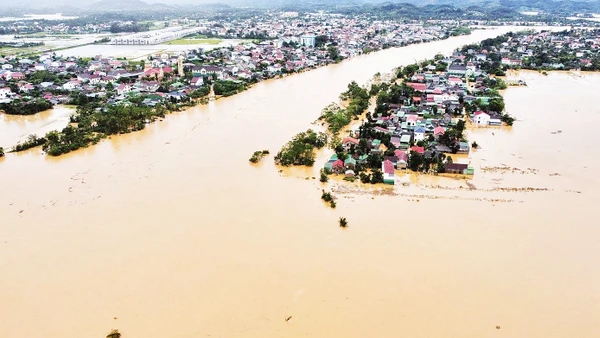 Bão số 10 và mưa lũ sau bão đã gây thiệt hại rất nặng nề về sinh kế tài sản, cơ sở hạ tầng tại các địa phương khu vực Bắc Bộ và Bắc Trung Bộ.