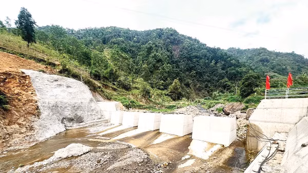 Công trình đập Sabo đầu tiên của Việt Nam tại bản Piệng, tỉnh Sơn La. Ảnh: Bình Minh