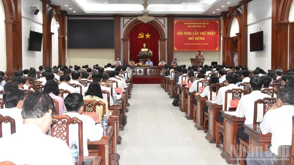 Quang cảnh hội nghị.