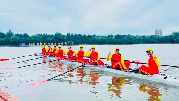 Các tay chèo rowing Việt Nam giành 12 Huy chương vàng tại Giải vô địch trẻ U23 và U19 châu Á 2025.