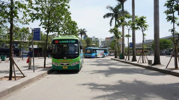 Tổng công ty Vận tải Hà Nội thực hiện điều chỉnh lộ trình, chỉ tiêu 4 tuyến buýt từ đầu tháng 2/2026.