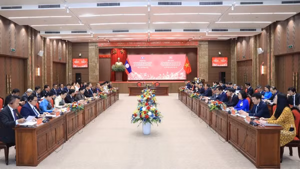 Quang cảnh cuộc hội đàm.