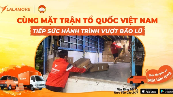Những chuyến xe đầu tiên đến các tỉnh, thành chịu thiệt hại do bão lũ đã lăn bánh.